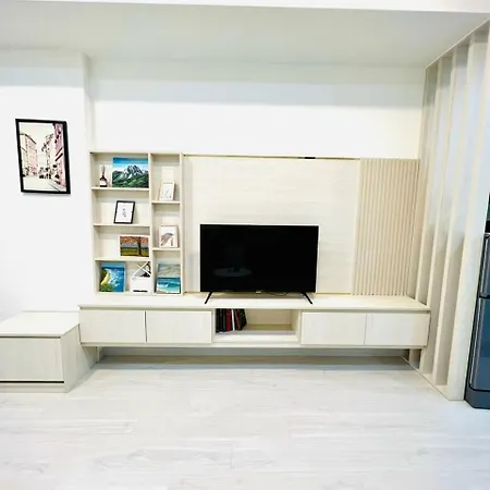 Soho Apartments - City Central, 10Mins To Benthanh Market, Buivien Street Ho Chi Minh City Exterior photo