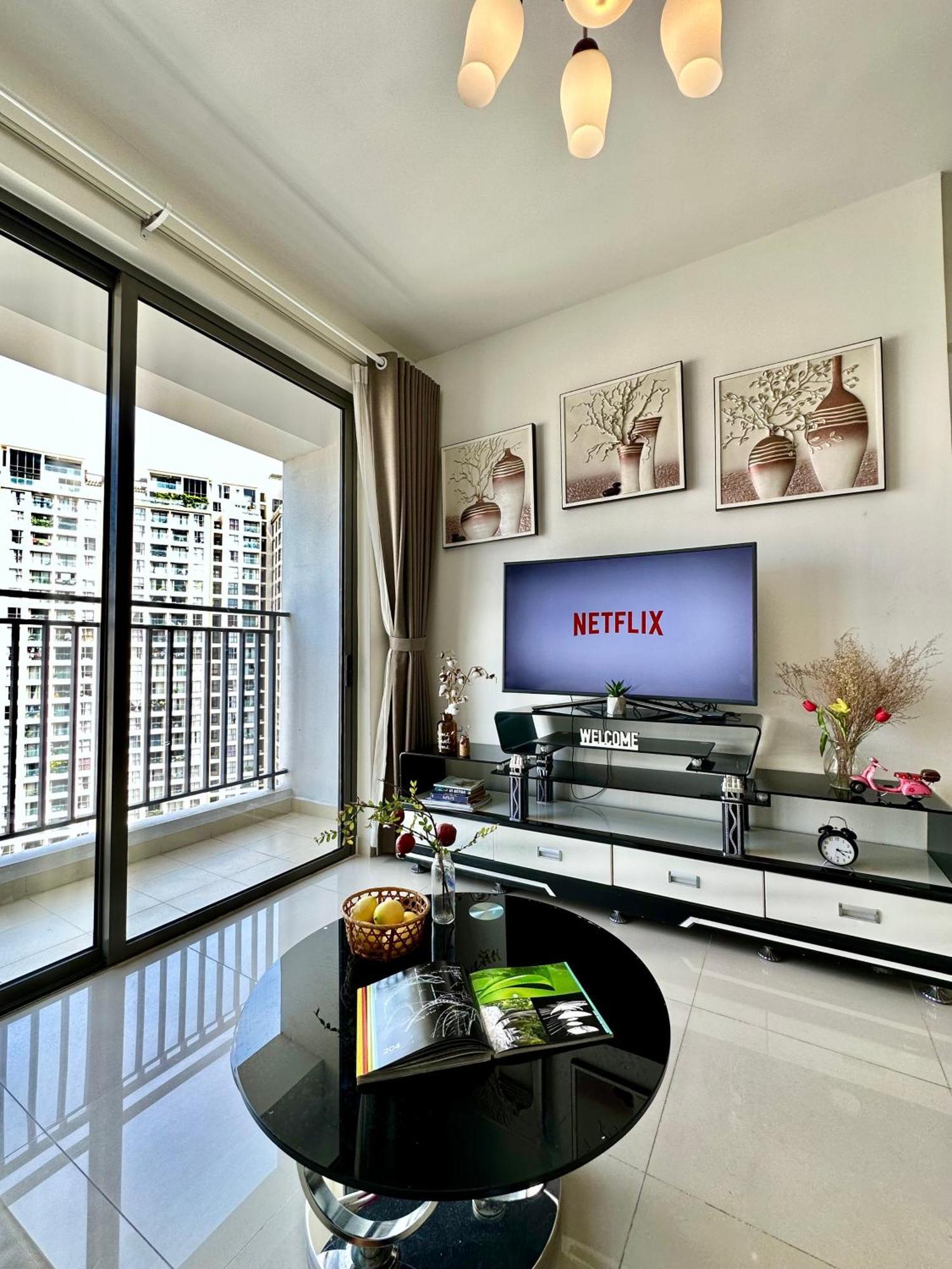 Soho - Central, 10mins To Benthanh Market, Buivien Street Apartment Ho Chi Minh City