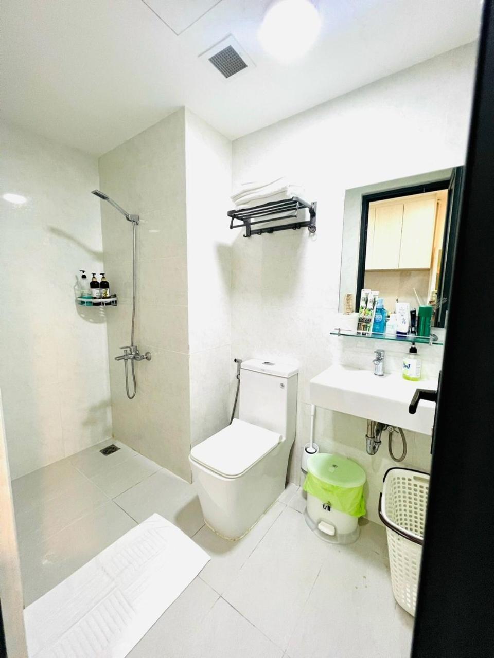 Soho - Central, 10mins To Benthanh Market, Buivien Street Apartment